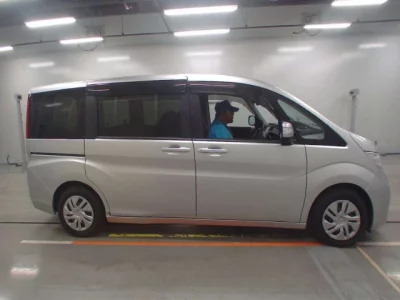 Honda STEP WAGON