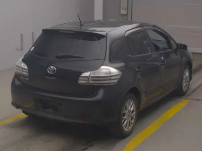 Toyota BLADE