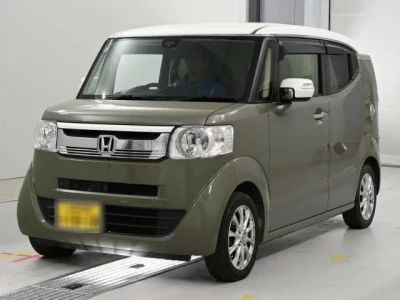 Honda N-Box Slash