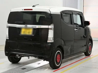 Honda N-Box Slash