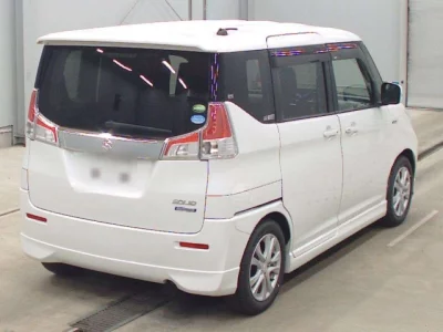 Suzuki Solio