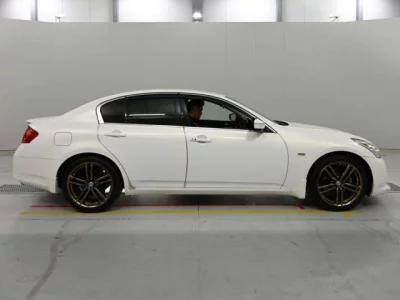 Nissan Skyline