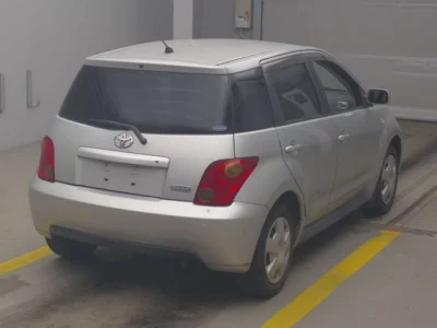 Toyota IST