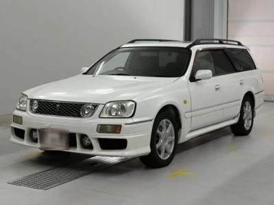 Nissan Stagea