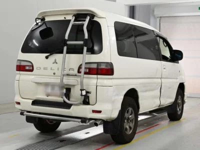 Mitsubishi Delica