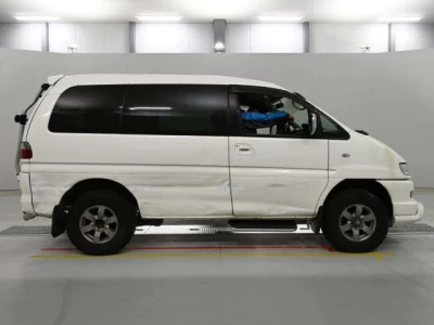 Mitsubishi Delica