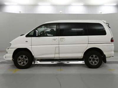 Mitsubishi Delica