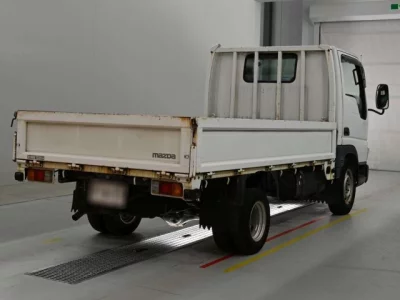 Mazda Titan