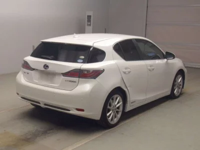 Lexus CT200h