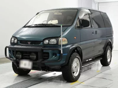 Mitsubishi Delica