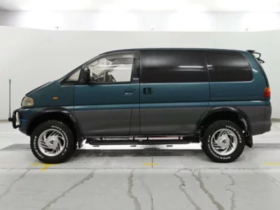 Mitsubishi Delica