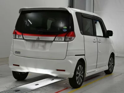 Mitsubishi Delica D:2