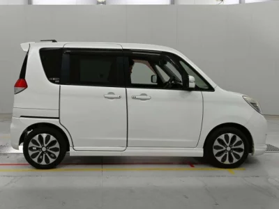 Mitsubishi Delica D:2