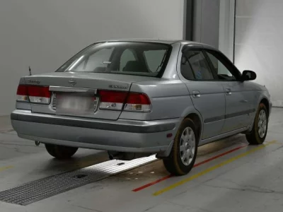 Nissan Sunny