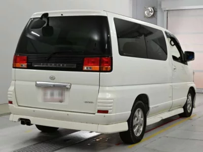 Nissan Elgrand
