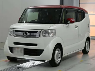 Honda N-Box Slash