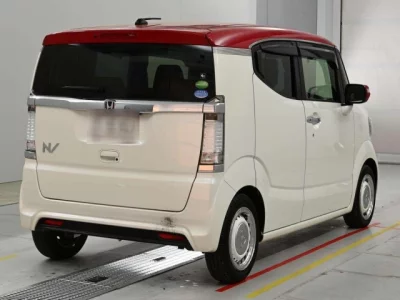 Honda N-Box Slash