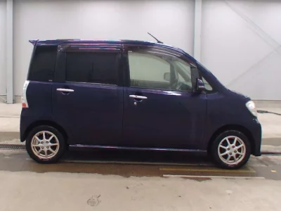 Daihatsu TANTO EXE