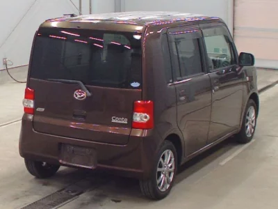 Daihatsu Move Conte