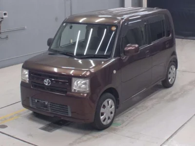 Toyota PIXIS SPACE