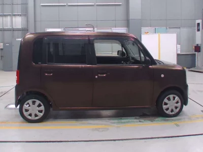 Toyota Pixis Space
