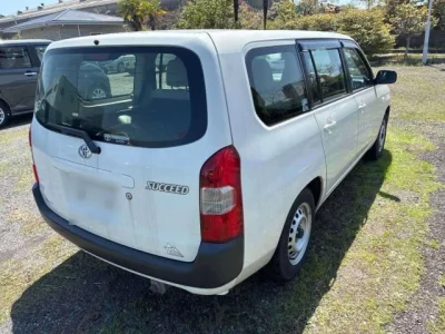 Toyota Succeed