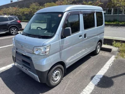 Toyota Pixis Van
