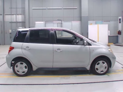 Toyota Ist