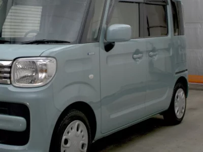 Suzuki Spacia