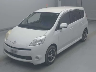 Toyota PASSO SETTE