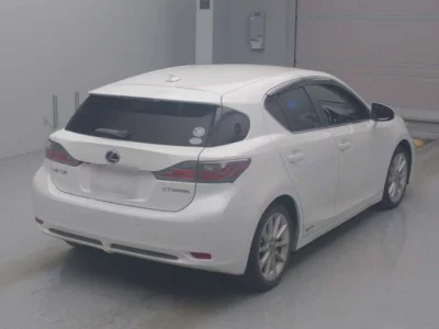 Lexus CT200h