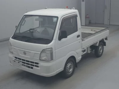 Nissan NT100 Clipper