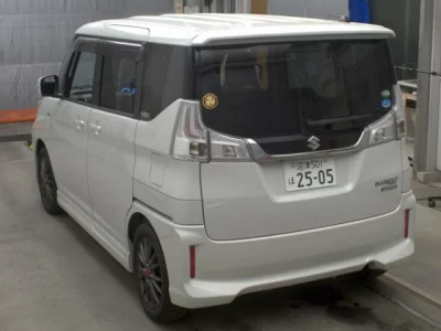 Suzuki Solio