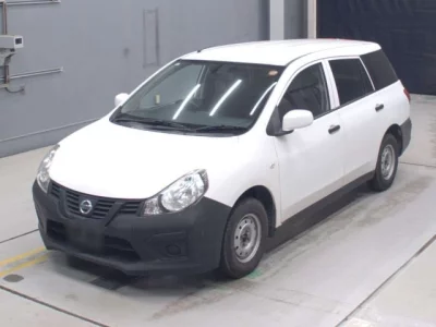 Nissan AD