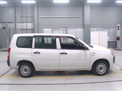 Toyota Succeed