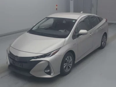 Toyota Prius PHV