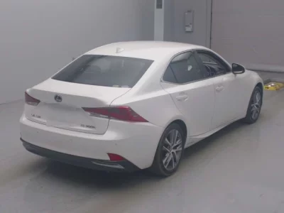 Lexus IS