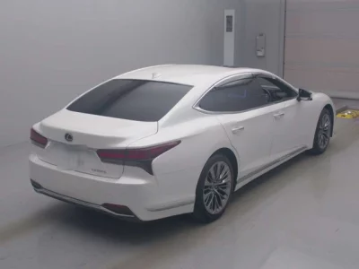 Lexus LS