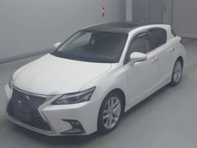 Lexus CT200h