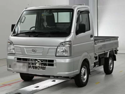 Nissan NT100 Clipper