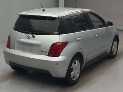 Toyota IST