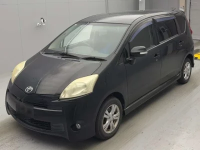Toyota Passo Sette