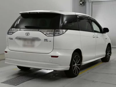 Toyota ESTIMA HYBRID