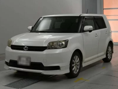 Toyota COROLLA RUMION