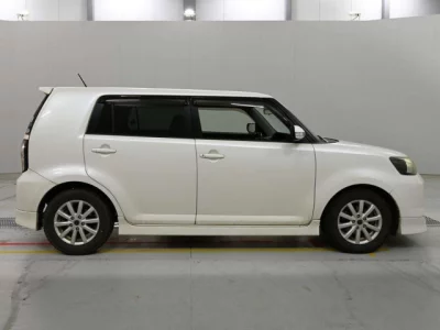 Toyota COROLLA RUMION
