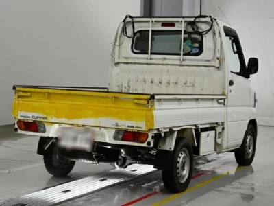 Nissan CLIPPER TRUCK