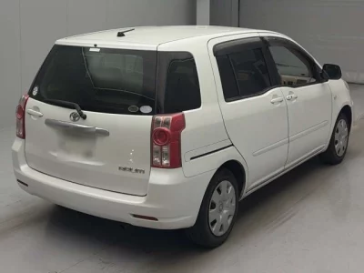 Toyota Raum