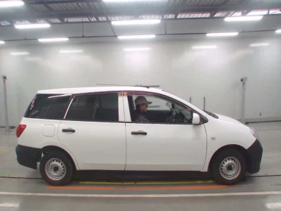 Nissan AD