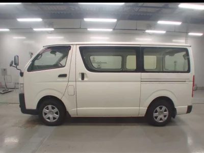 Toyota RegiusAce
