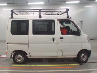 Toyota Pixis Van